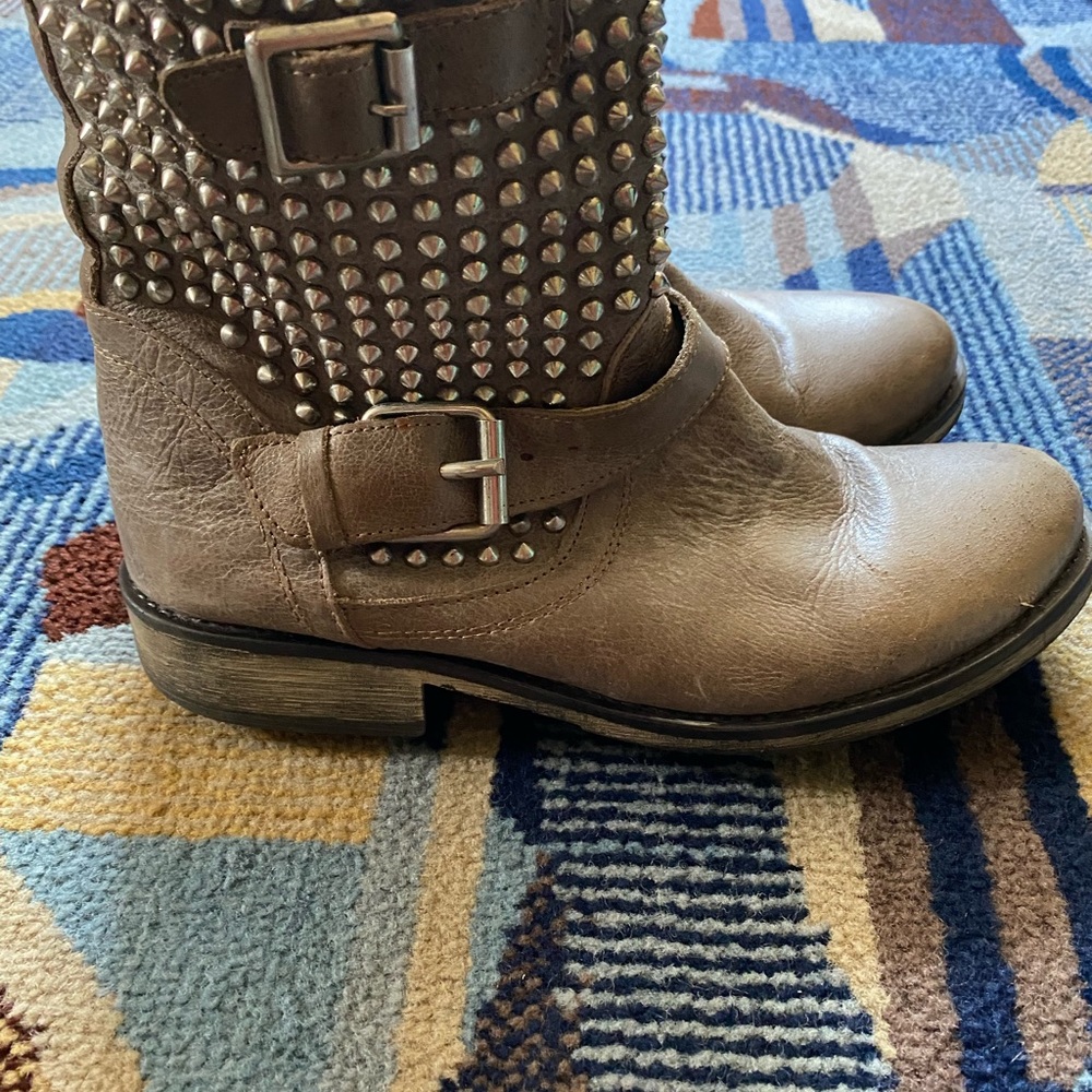 Steve Madden studded booties (size 9.5)